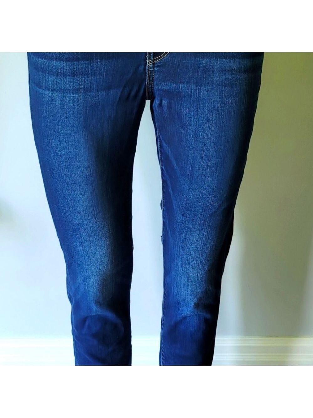 Levi's 311 Shaping Skinny Jeans Size 27